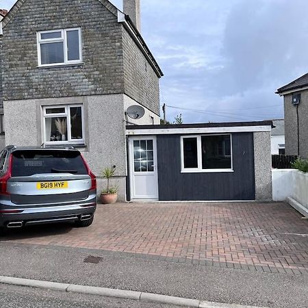 Self Contained Double Bedroom With Ensuite, Private Entrance, Free Parking , 5 Min Walk To Beach St Ives  Exterior photo